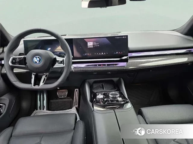 BMW 5 Series (G60) id 3769760 из Кореи 17