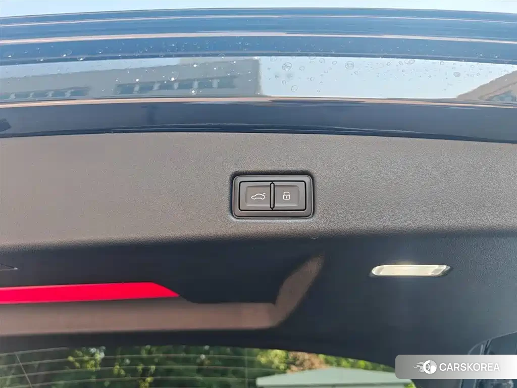Audi Q5L id 4515566 из Китая 17