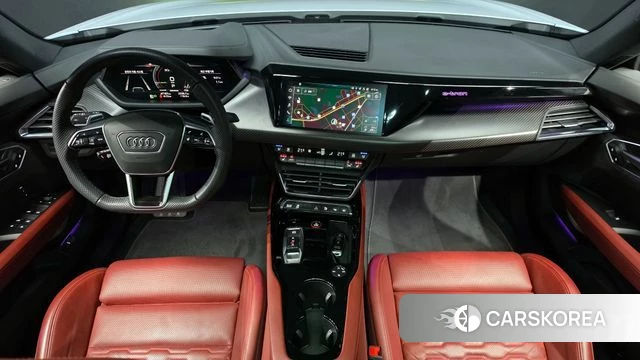 Audi e-Tron GT id 3819003 из Кореи 17