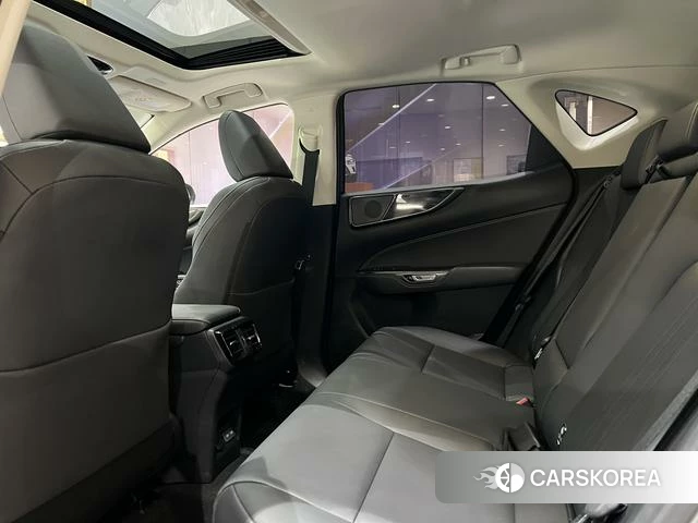 Lexus NX id 4276295 из Китая 13