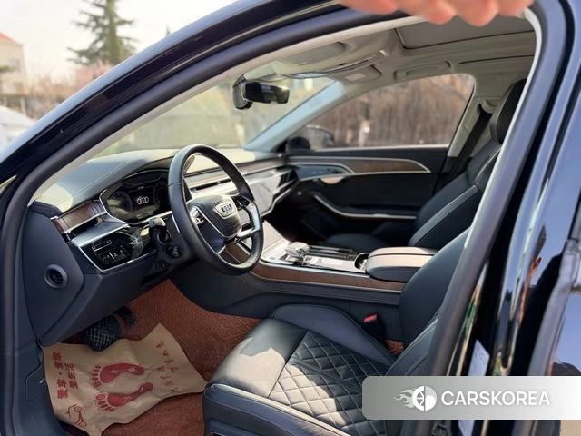Audi A8 id 4242231 из Китая 7