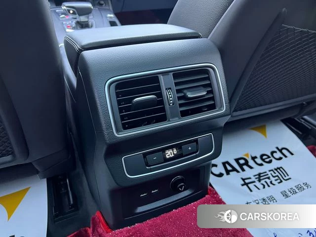 Audi Q5L id 4228521 из Китая 24
