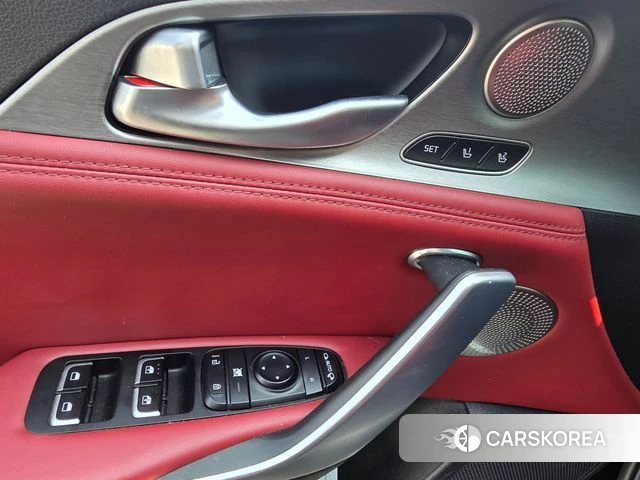 Kia Stinger id 3808264 из Кореи 15