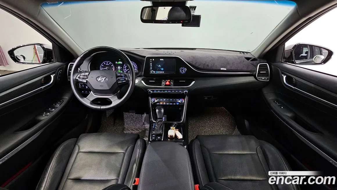 Hyundai Grandeur IG id 2156383 из Кореи 17