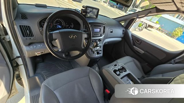 Hyundai The New Grand Starex id 4324385 из Кореи 17
