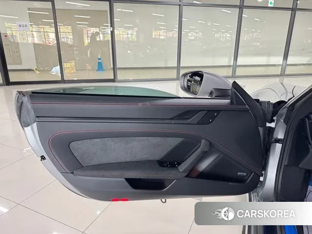 Porsche 911(992) id 3733892 из Кореи 14