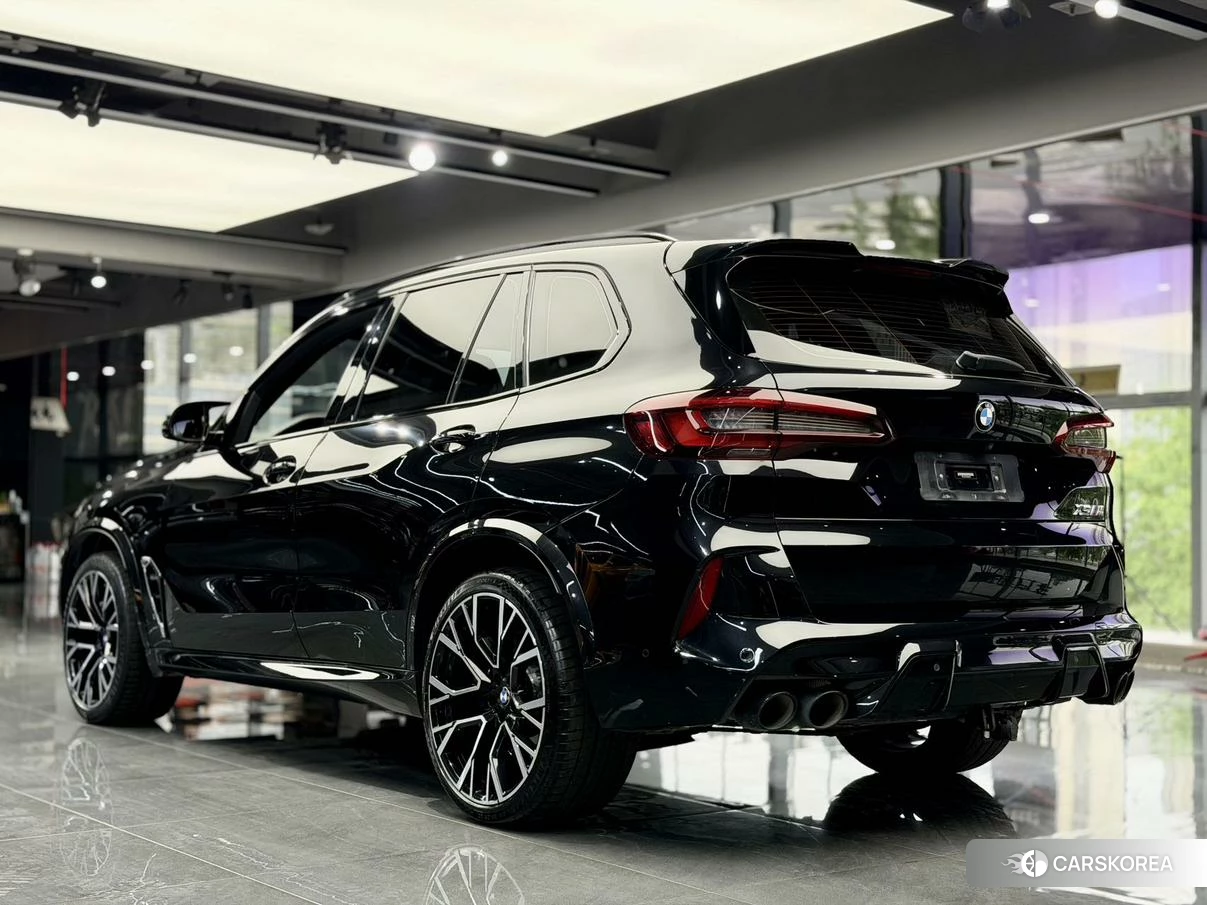 BMW X5 M id 4452868 из Китая 10