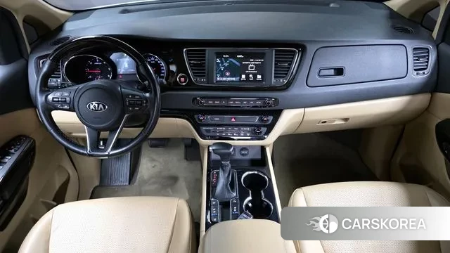 Kia The New Carnival id 2941415 из Кореи 17