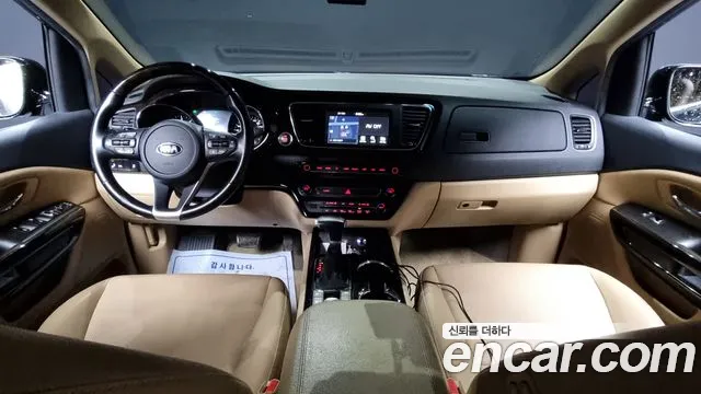 Kia The New Carnival id 2397310 из Кореи 17