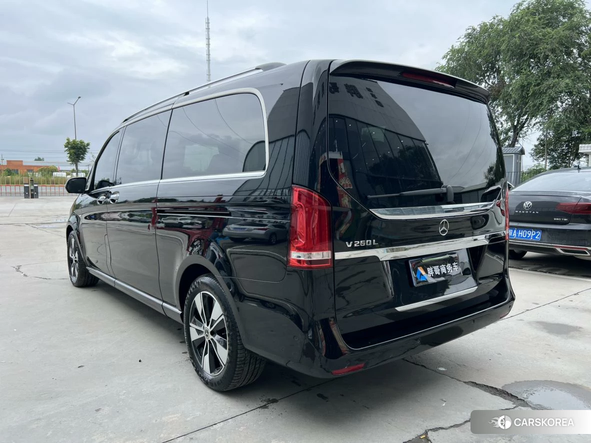 Mercedes-Benz V-class id 4499087 из Китая 12