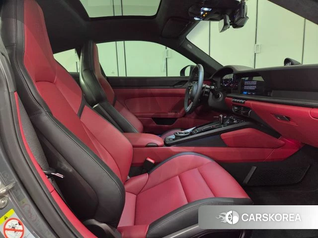 Porsche 911(992) id 4719581 из Кореи 17