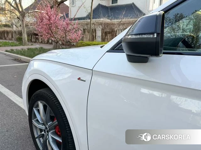 Audi Q5L id 4301837 из Китая 20