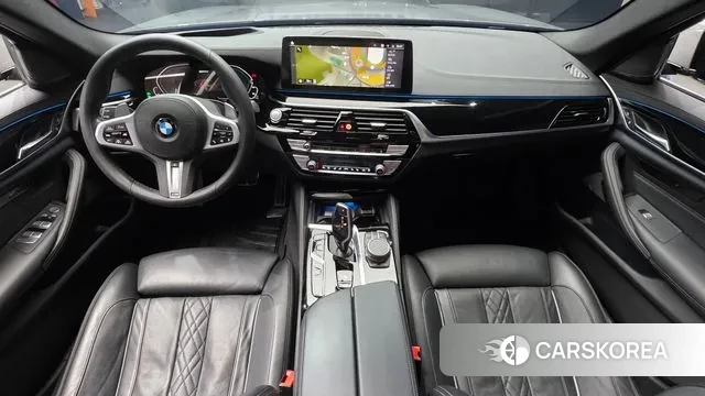 BMW 5 Series (G30) id 3708178 из Кореи 17