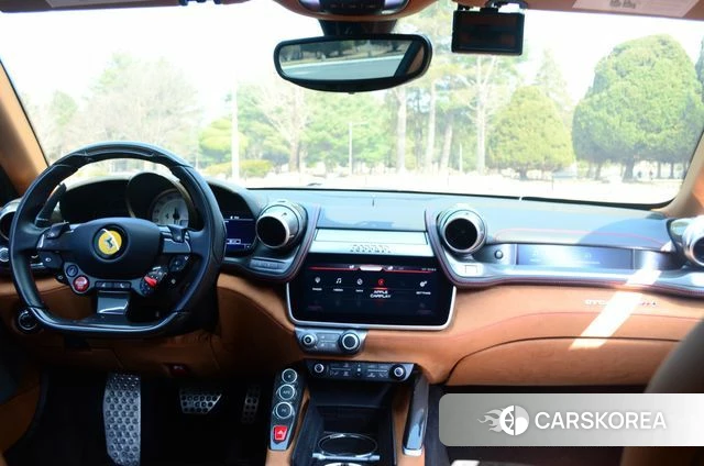 Ferrari GTC4 Russo id 3814205 из Кореи 17