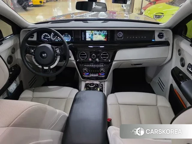 Rolls-Royce Phantom id 3612572 из Кореи 17