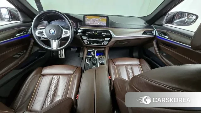 BMW 5 Series (G30) id 3587766 из Кореи 17