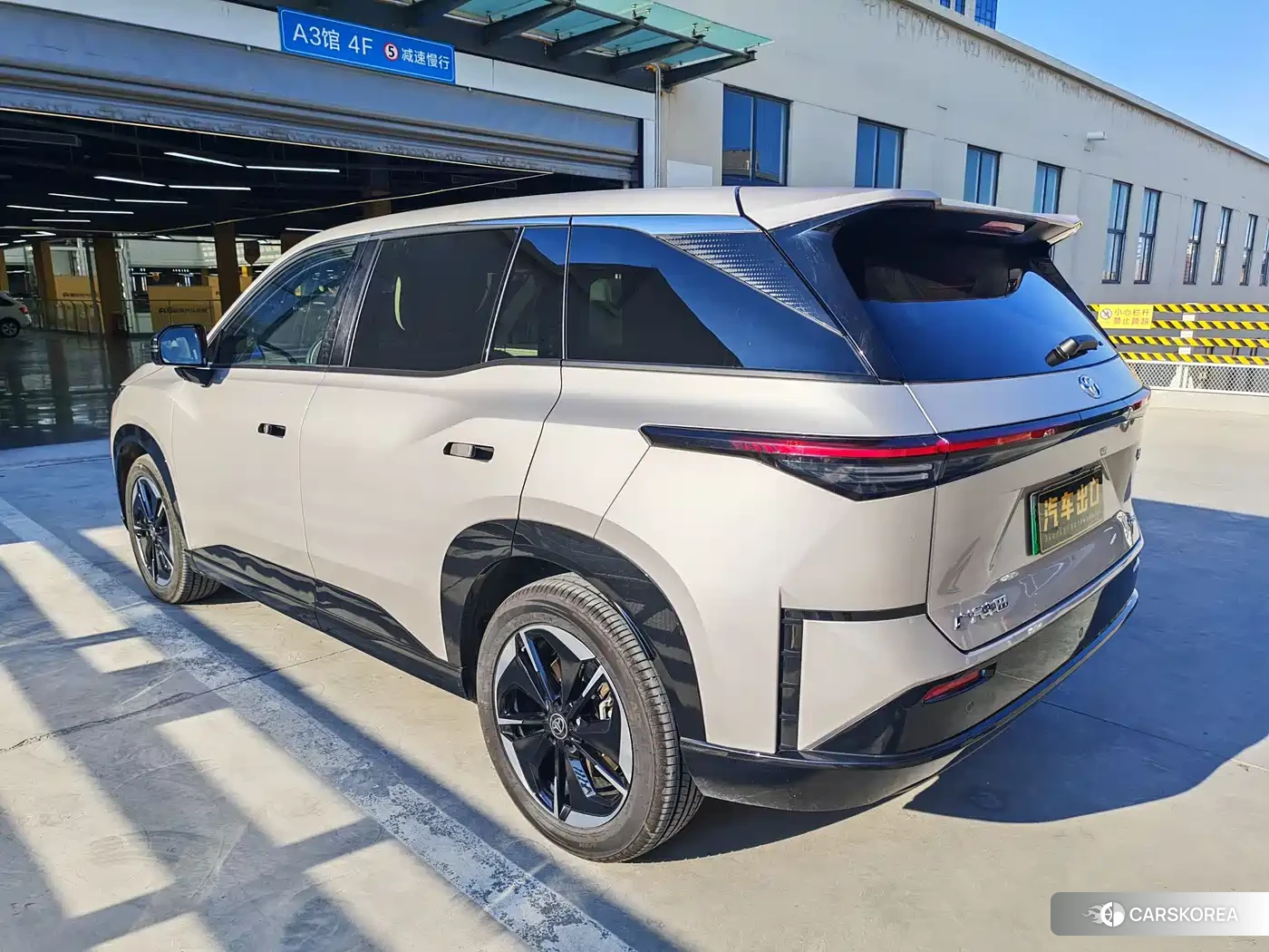 Toyota bZ3X id 4545903 из Китая 9