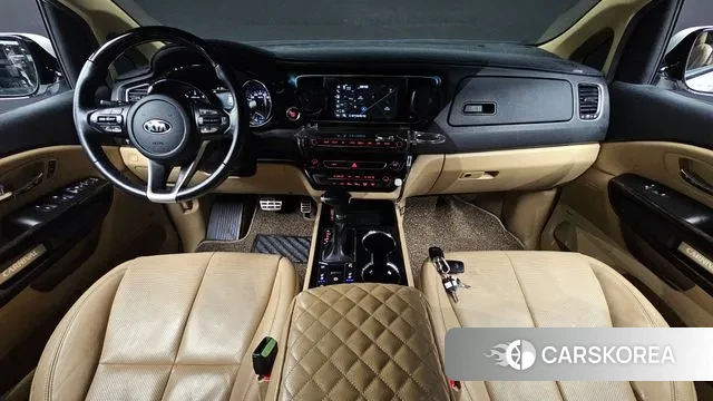 Kia The New Carnival id 3703751 из Кореи 17