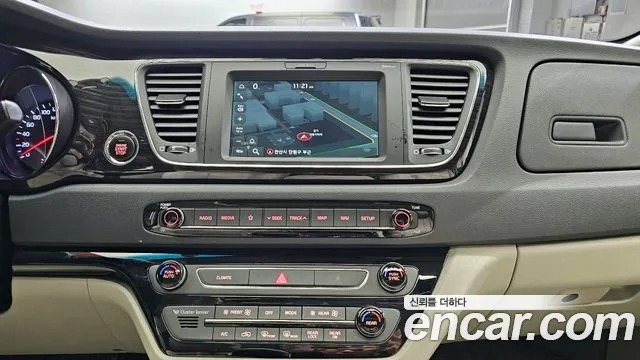 Kia The New Carnival id 2548482 из Кореи 17