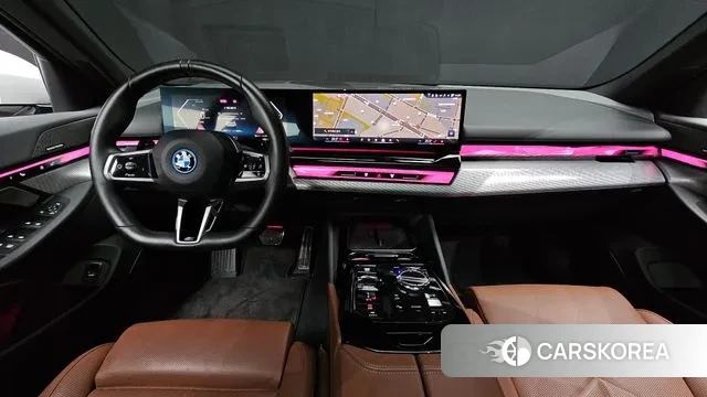 BMW 5 Series (G60) id 3629062 из Кореи 17