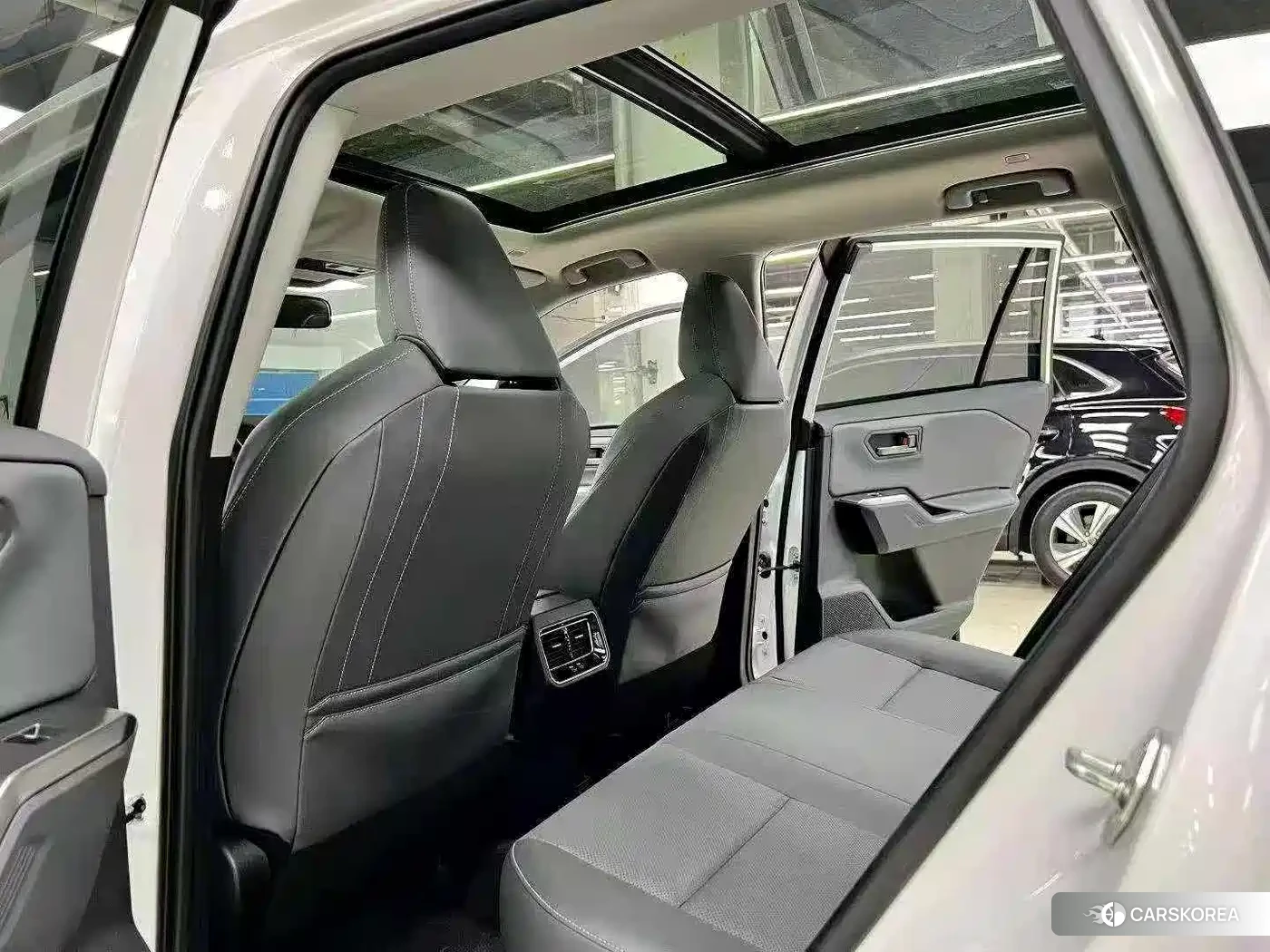 Toyota RAV4 id 4547395 из Китая 7