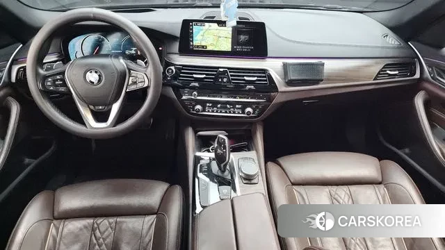 BMW 5 Series (G30) id 3578839 из Кореи 17