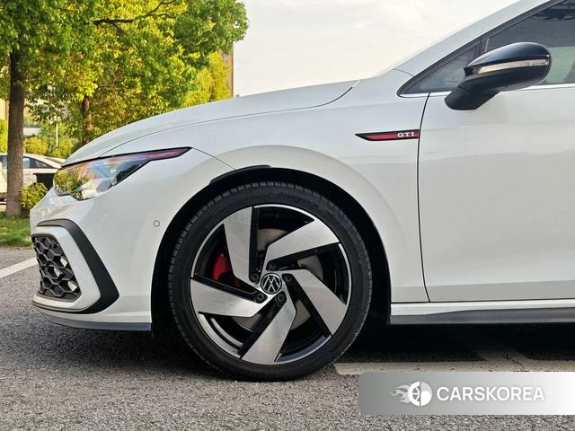 Volkswagen Golf GTI id 4300919 из Китая 12