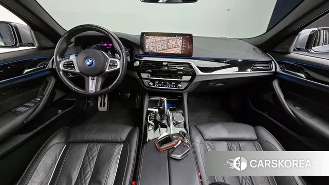 BMW 5 Series (G30) id 3420914 из Кореи 17