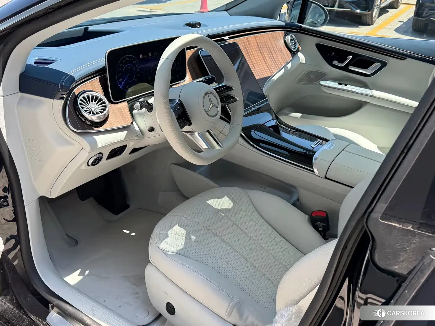 Mercedes-Benz EQE id 4553975 из Китая 19