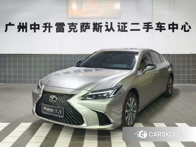 Lexus ES id 4300344 из Китая 19