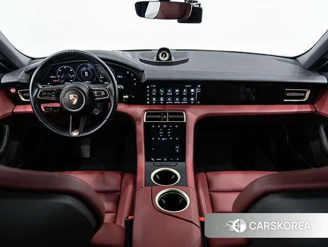 Porsche Taycan id 3811386 из Кореи 17