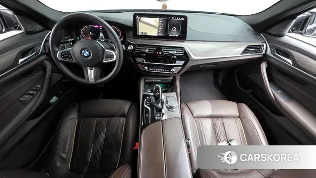 BMW 5 Series (G30) id 3335641 из Кореи 17