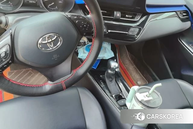 Toyota C-HR id 4261985 из Китая 14