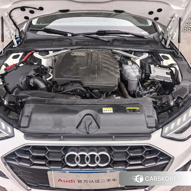 Audi A4L id 4259199 из Китая 7