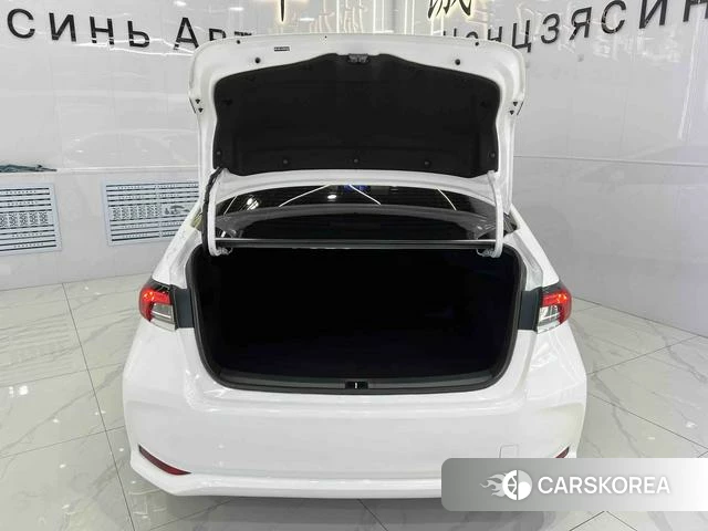 Toyota Corolla id 4313621 из Китая 16