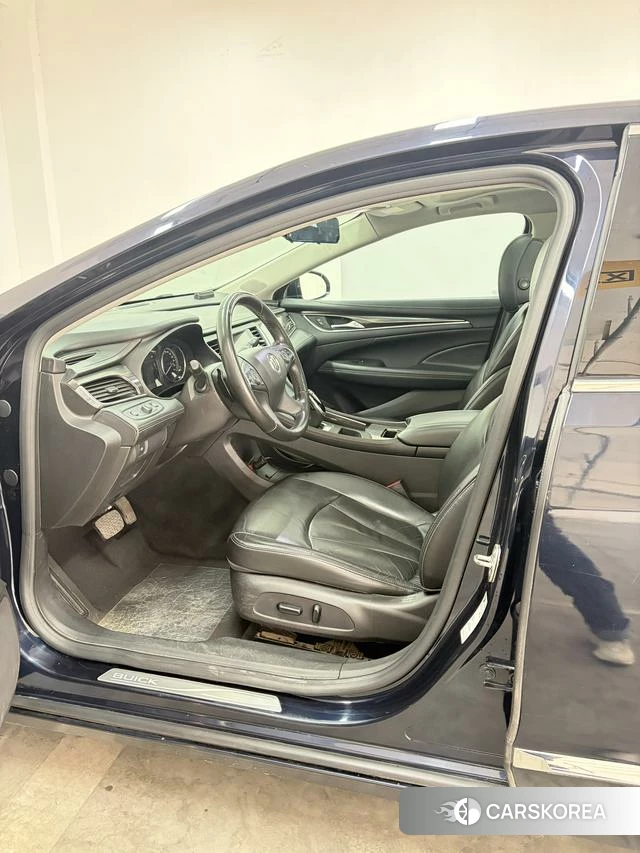Buick Lacrosse id 4253793 из Китая 17