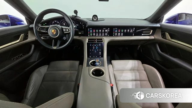 Porsche Taycan id 3839788 из Кореи 17