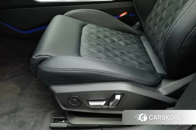 Audi A6L id 4275669 из Китая 21