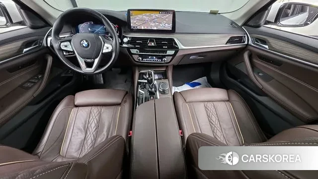 BMW 5 Series (G30) id 3751652 из Кореи 17