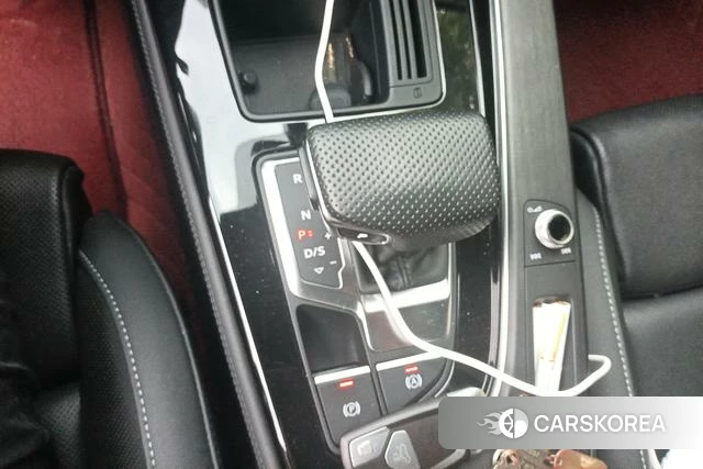 Audi A4L id 4290538 из Китая 14