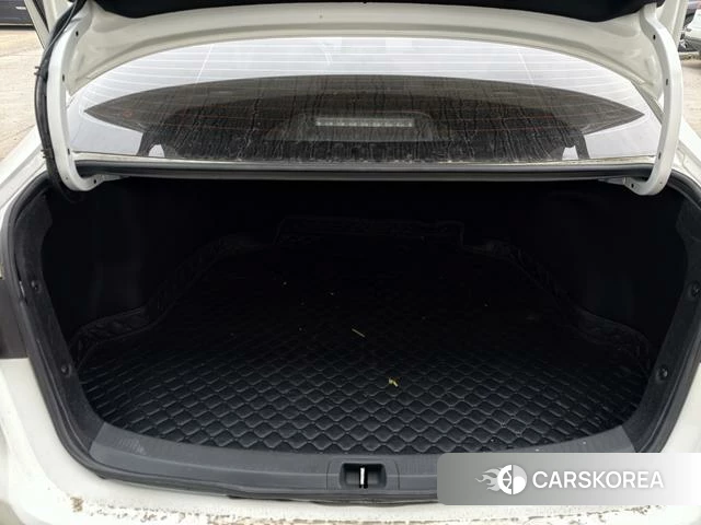 Toyota Corolla id 4258766 из Китая 13