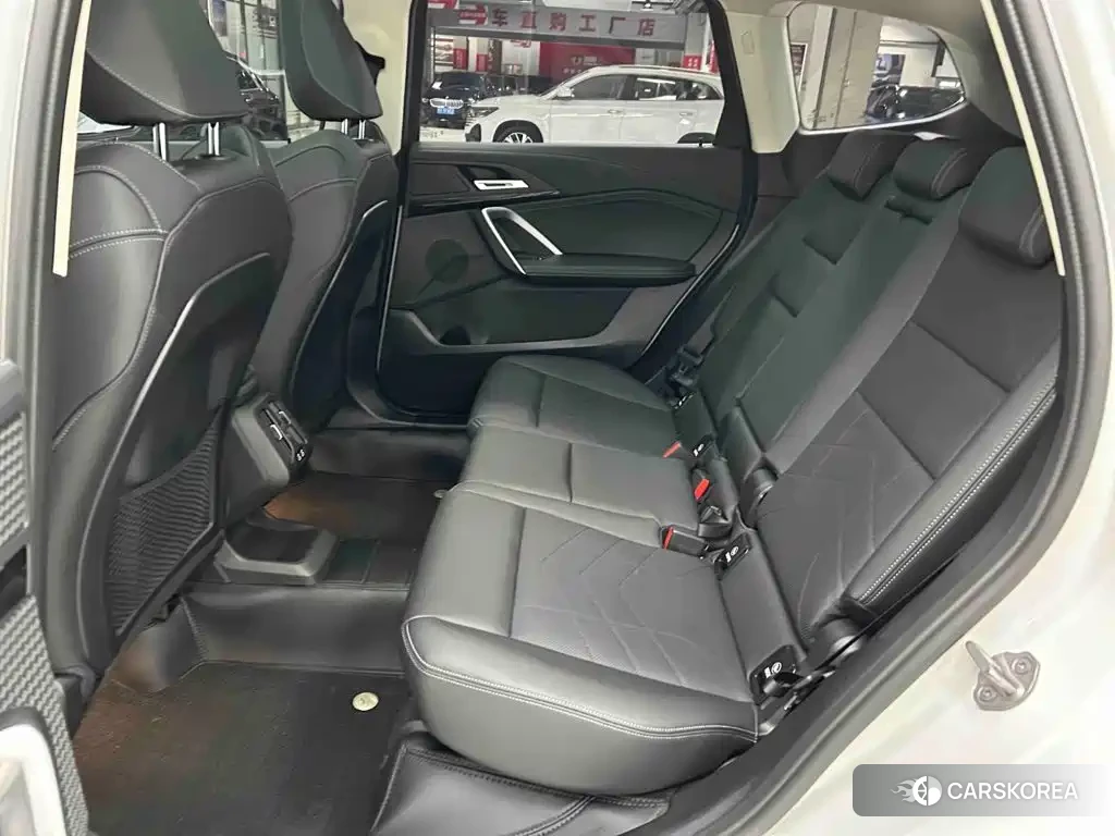 BMW X1 id 4629533 из Китая 24