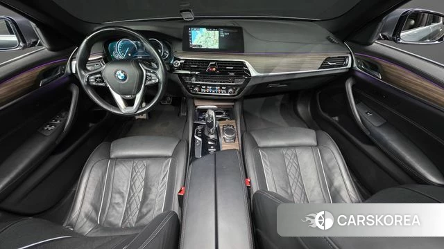 BMW 5 Series (G30) id 4397969 из Кореи 17