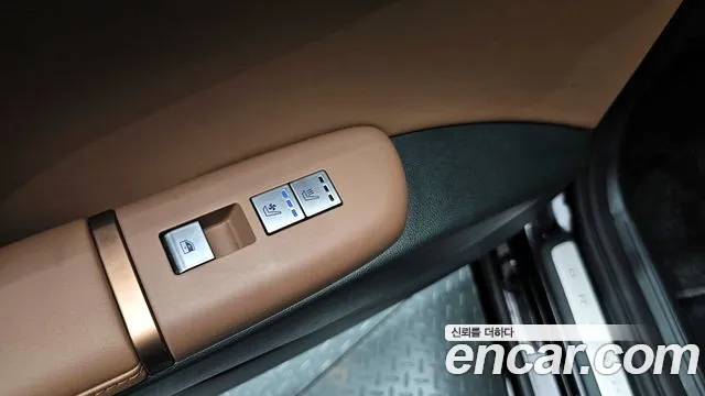 Hyundai Grandeur (GN7) id 2704461 из Кореи 17