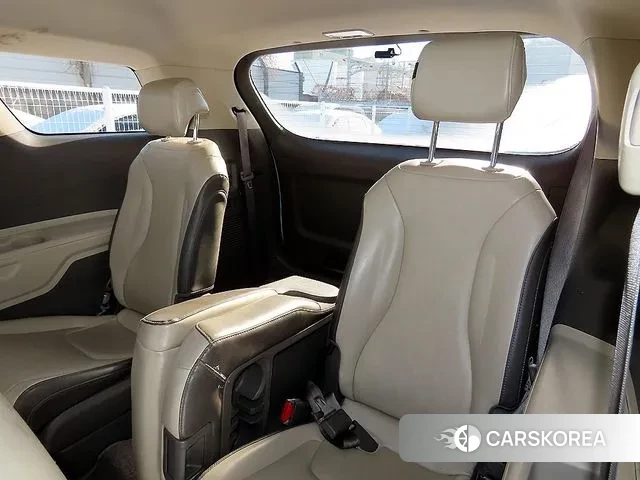 Kia Carnival 4th generation id 3686700 из Кореи 17