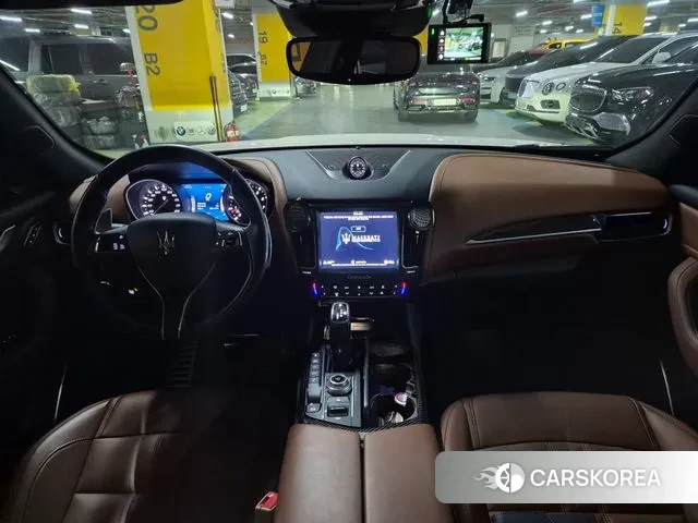 Maserati Levante id 3459119 из Кореи 17