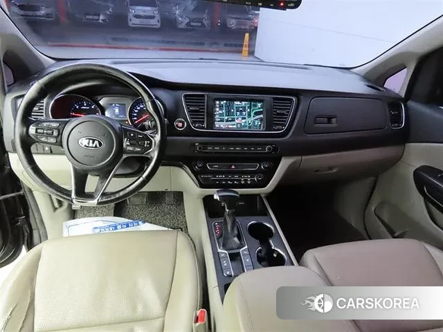 Kia The New Carnival id 3557905 из Кореи 17