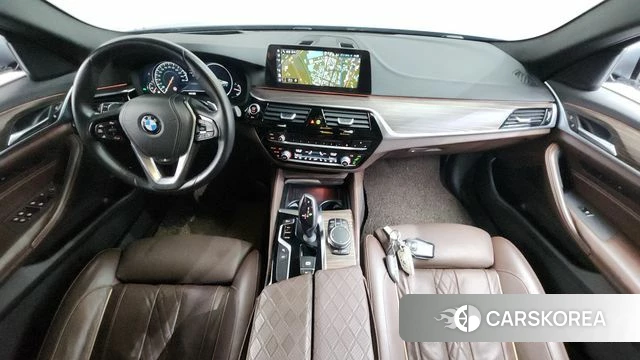 BMW 5 Series (G30) id 4465722 из Кореи 17