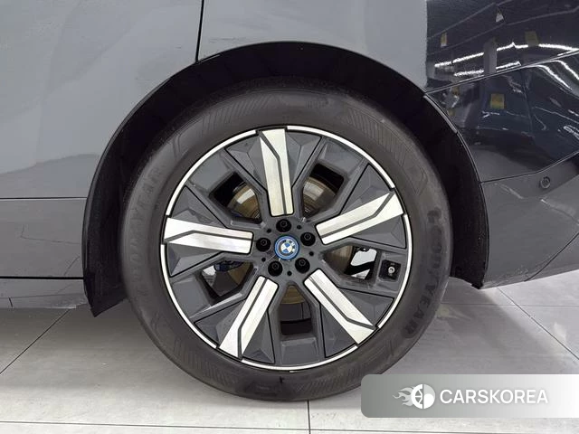 BMW iX id 4214524 из Китая 17