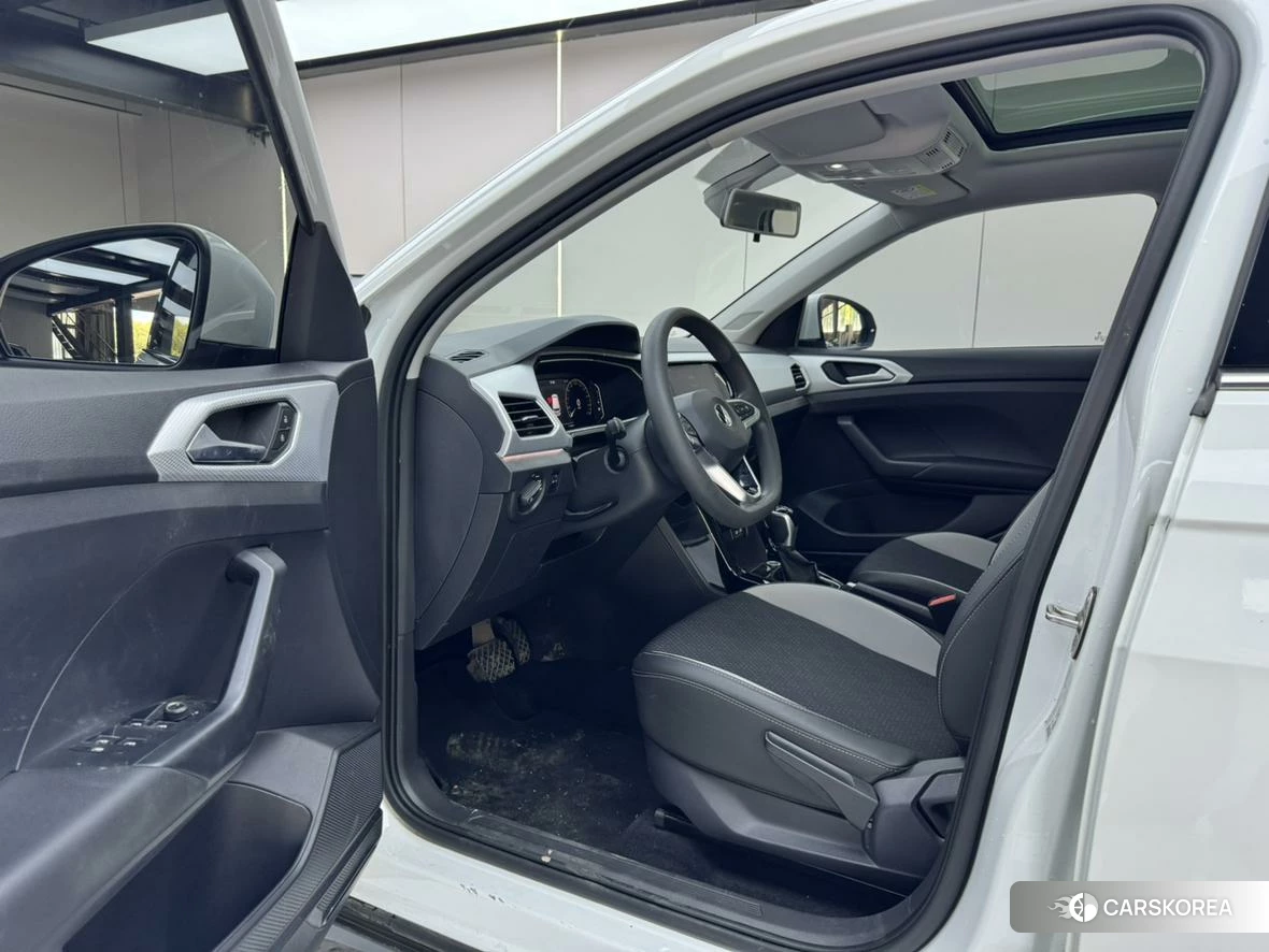 Volkswagen Exploring the shadow id 4479587 из Китая 9